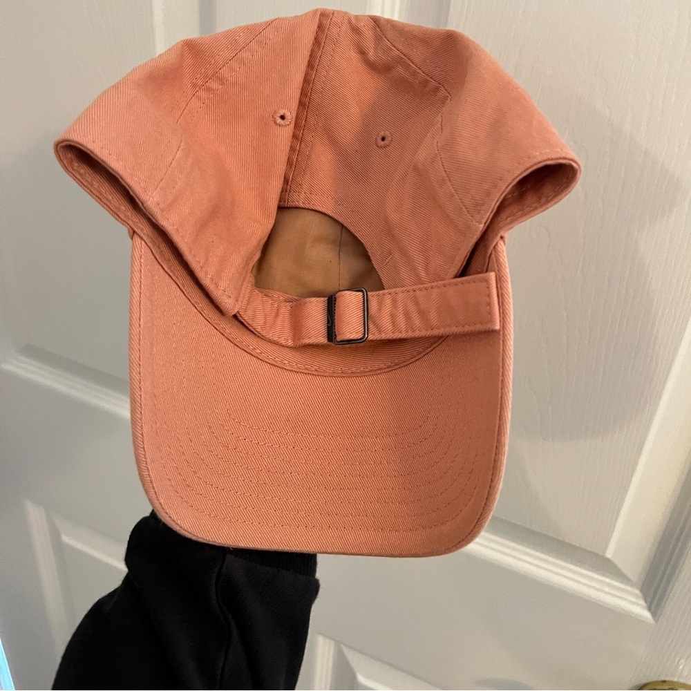 Nike classic hat - Picture 2 of 3